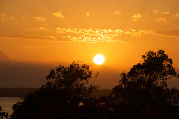 Obraz premium Beautiful sunrise in The Brazilian beach.