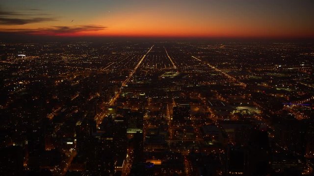 Timelapse showing the city of chicago while the sun in going down