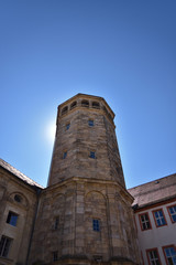 Obraz premium octogon tower in Bayreuth, Bavaria,against the sun