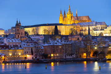 Fototapeta na wymiar Prague gothic Castle with the Lesser Town and Charles Bridge above River Vltava in the Night, Czech Republic