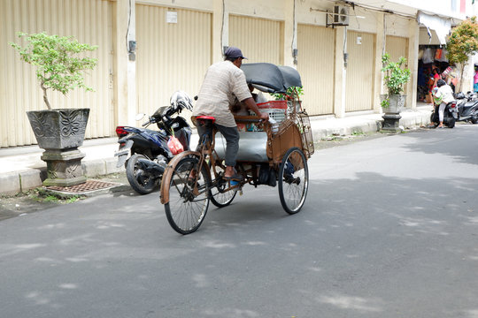 pedicab on traditional markets