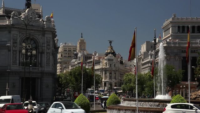 WS Traffic on street and fountain / Madrid, Spain