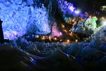 あしがくぼの氷柱（埼玉県秩父郡）