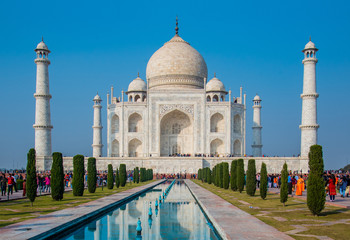 Obraz premium Agra, India - 27 December 2018 : Taj Mahal is a white marble mausoleum , The Taj Mahal at Agra, Uttar Pradesh, India. 