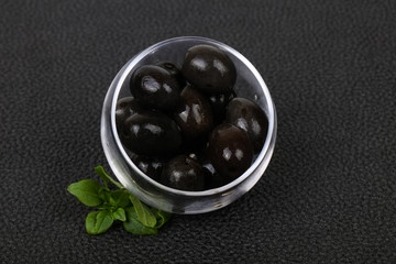 Black olives in the bowl