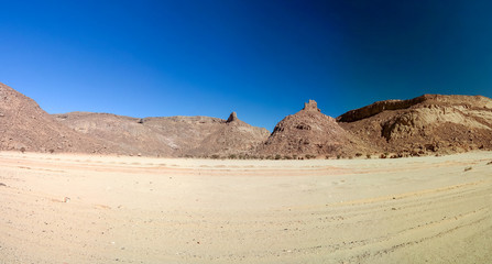 Fototapeta na wymiar desert landscape El Berdj canyon in Tassili NAjjer National Park, Algeria
