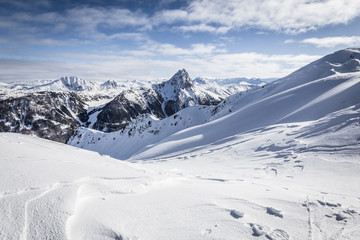 Gipfel Ausblick über die Alpen im Winter