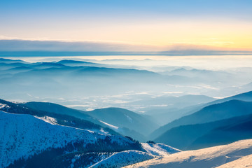 Obraz na płótnie Canvas Winter Mountains and Light Fog