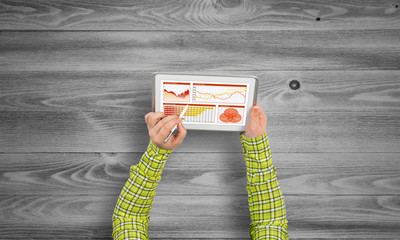 Obraz premium Using financial application