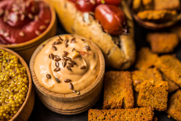 Sauces of seasoning ingredients