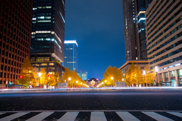 夜の東京駅