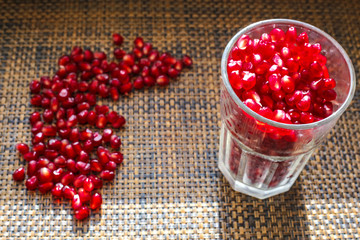 juicy pomegranate, pomegranate grains