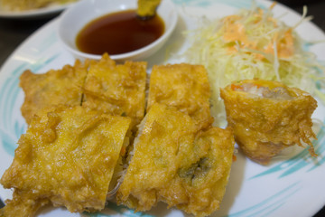 中華料理　揚げ春巻き