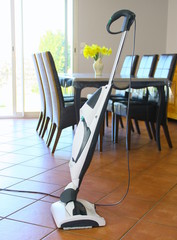 robot de nettoyage du sol, ménage dans la salon