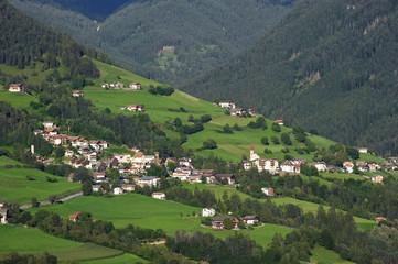 Fototapeta na wymiar Tiers am Rosengarten in Südtirol