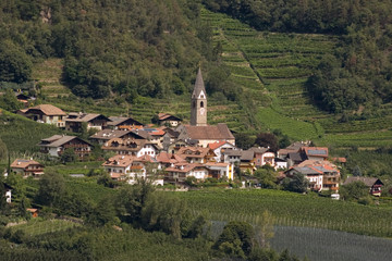 Algund Dorf in Südtirol