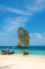 scogliera roccia oceano isola tailandia koh poda