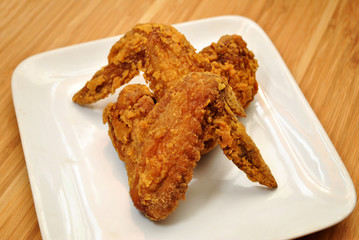 Crispy Deep Fried Chicken Wings