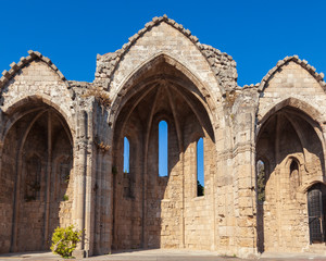 Fototapeta na wymiar ruins of the church