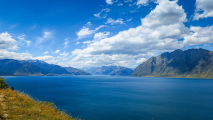 Hiking Isthmus Peak in New-Zealand