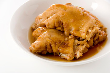 沖縄料理 てびち（豚足の煮付け）