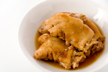沖縄料理 てびち（豚足の煮付け）
