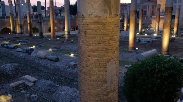 Roma (Patrimonio de la Humanidad). SPQR. Ciudad Eterna. Restos arqueológicos. Foro Trajano, Lazio, Italia, Europa.