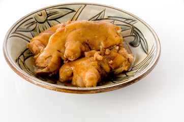 沖縄料理 てびち（豚足の煮付け）