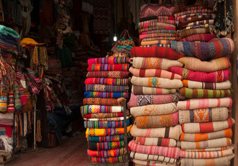 Fototapeta premium Venta de awayos en la ciudad de Cuzco, Perú.