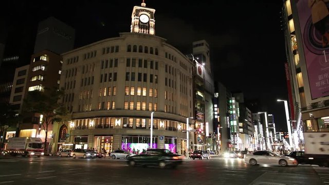 WS Busy street intersection at night / Tokyo, Japan