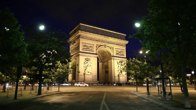 WS Traffic in front of Arc De Triomphe at night / Paris, France