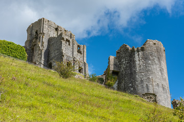 Fototapeta na wymiar The ruins of Corfe Castle, Dorset, England, United Kingdom