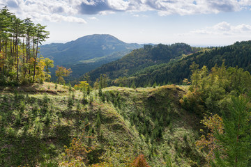 栗駒山山中の林道