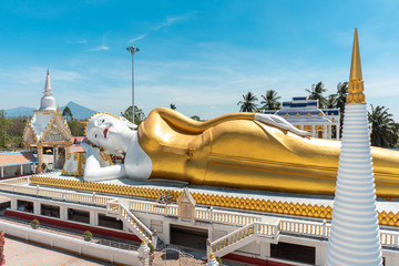 Reclining buddha statue with sky 