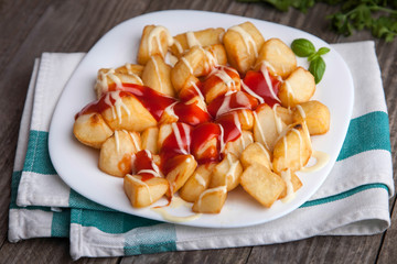 Racion de patatas bravas