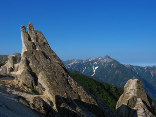 イルカ岩と槍ヶ岳【北アルプス 燕岳】