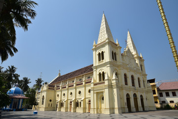Fototapeta na wymiar Eglise Santa Cruz à Cochin, Inde du Sud