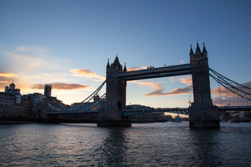 Fototapeta na wymiar London cityscape with a view of Tower Bridge