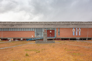 Obraz premium Pyramiden. Abandoned Soviet/Russian settlement in Svalbard, Norway. Lenin's monument.
