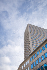 Obraz premium Modern building in city