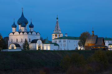 Fototapeta na wymiar Suzdal Kremlin. Cathedral of the Nativity of the Virgin (XIII-XIX.) in night