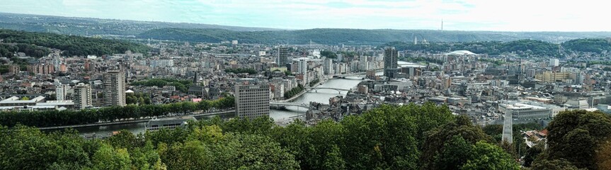 Fototapeta na wymiar Liège Panorama