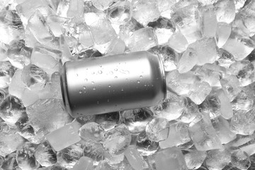 Tin can on ice cubes, top view