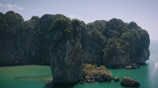 magnifique vue a&eacute;rienne d'un lagon