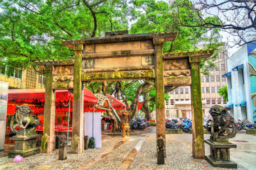 Fototapeta na wymiar Hong Tengyun Memorial Arch in Taipei, Taiwan