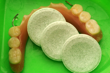 Protesi dentaria ft9102_6676 Prótesis dental Prothèse dentaire Totalprothese Dentures Protezy stomatologiczne