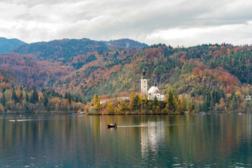 Fototapeta premium Beautiful autumn landscape around Lake Bled with Pilgrimage Church of the Assumption of Maria