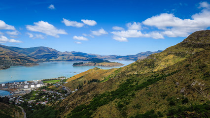 Fototapeta na wymiar Christchurch Gondola and Mount Pleasant in New-Zealand