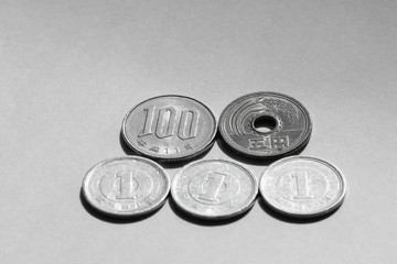 日本の硬貨（消費税）108円