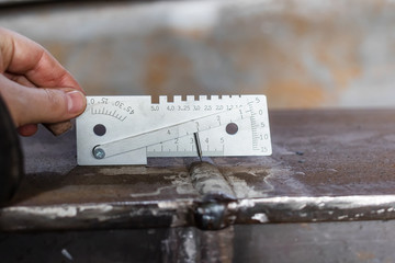 Measurement of weld leg, edge offset during docking and other parameters